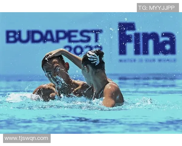 水中运动的多元化发展与健康益处探索从游泳到水上瑜伽的全方位分析